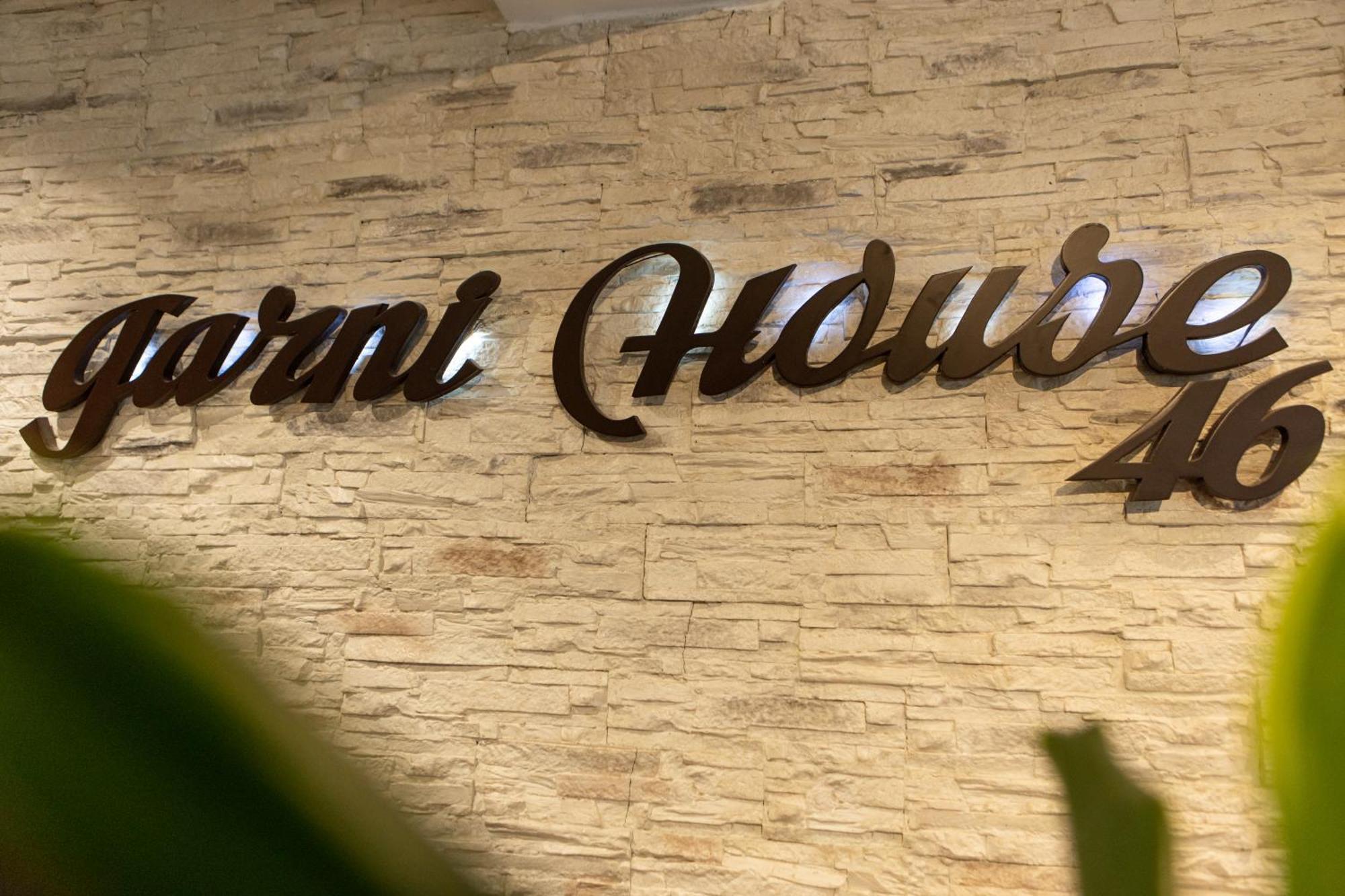 Garni House 46 Plus Belgrad Exterior foto